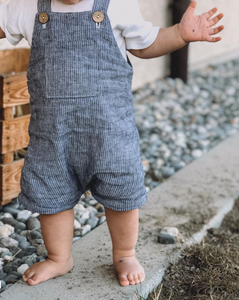 pattern for a linen baby outfit