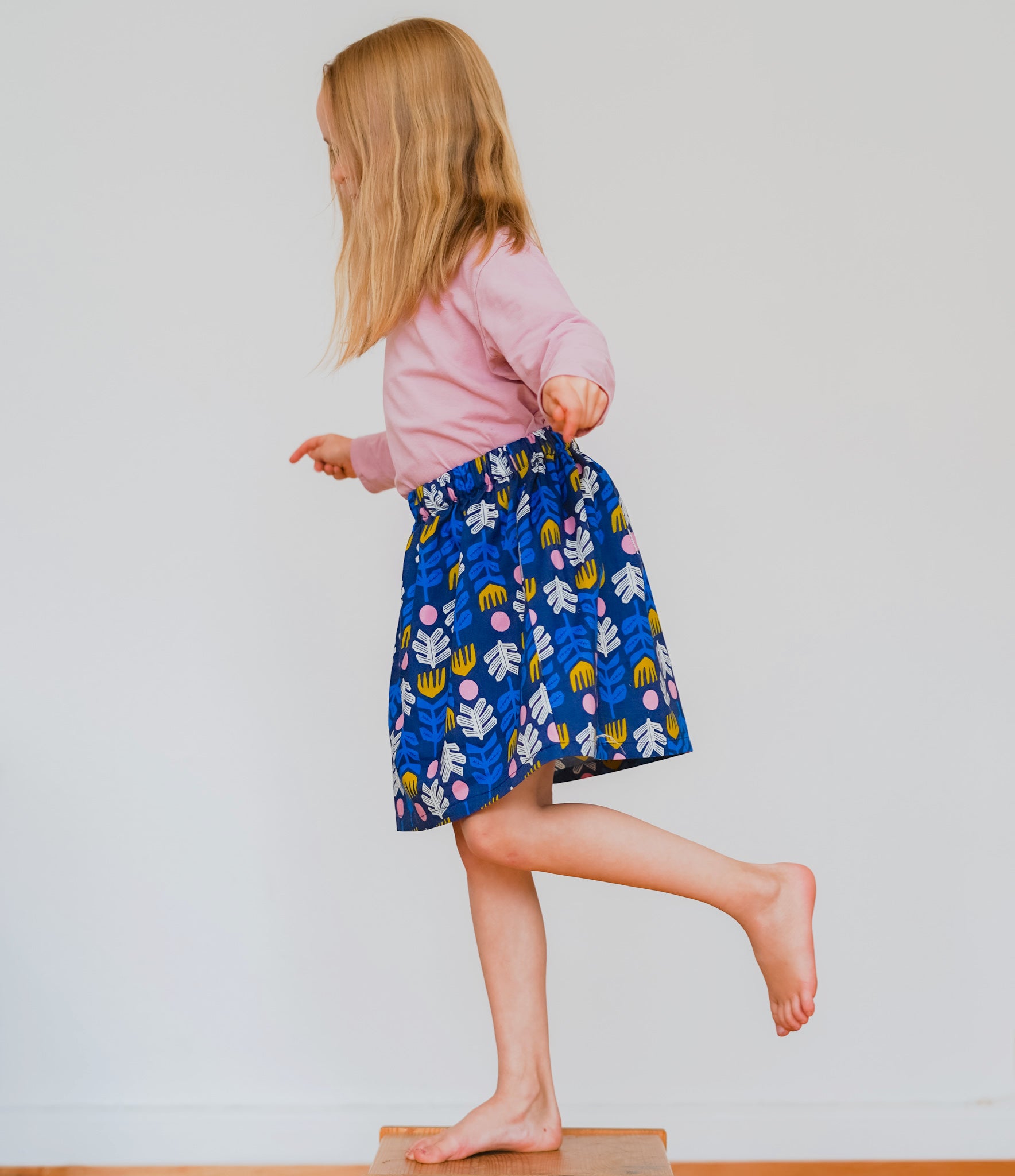 Fat Quarter Circle Skirt (pattern hack) - Scattered Thoughts of a Crafty  Mom by Jamie Sanders