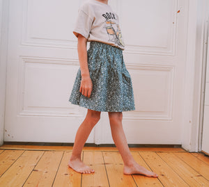 V - Skirt pattern